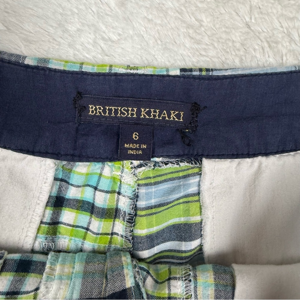 British Khaki Plaid Women's Shorts - Green and Black - Picture 2 of 5